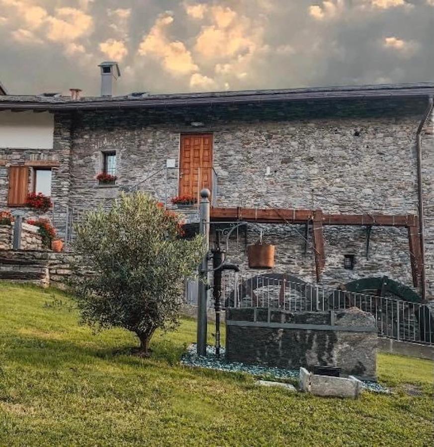 La Roggia - Lake Como Heritage Home In Molino Maufet Watermill - Patio On The Garden คอลีโก ภายนอก รูปภาพ